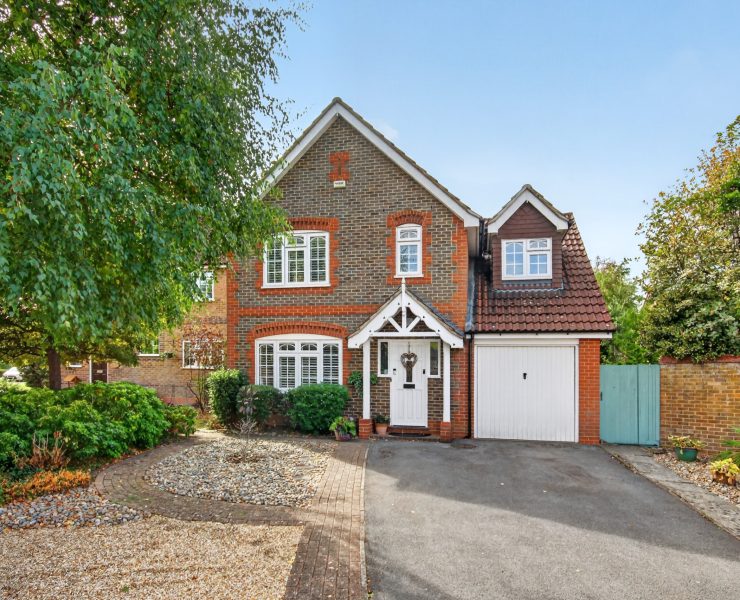 Saturn Croft, Winkfield Row, RG42