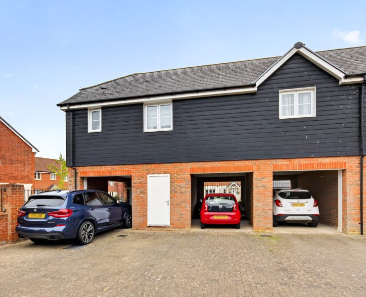 Shearwater Drive, Bracknell, RG12