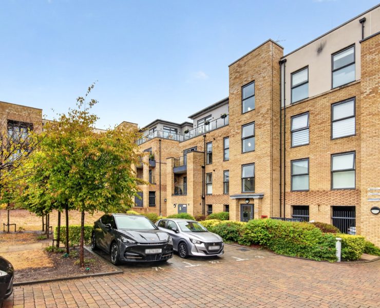 Broad Lane, Bracknell, RG12